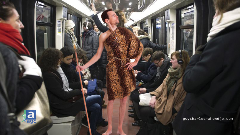homme-chasseur-sauvage-metro
